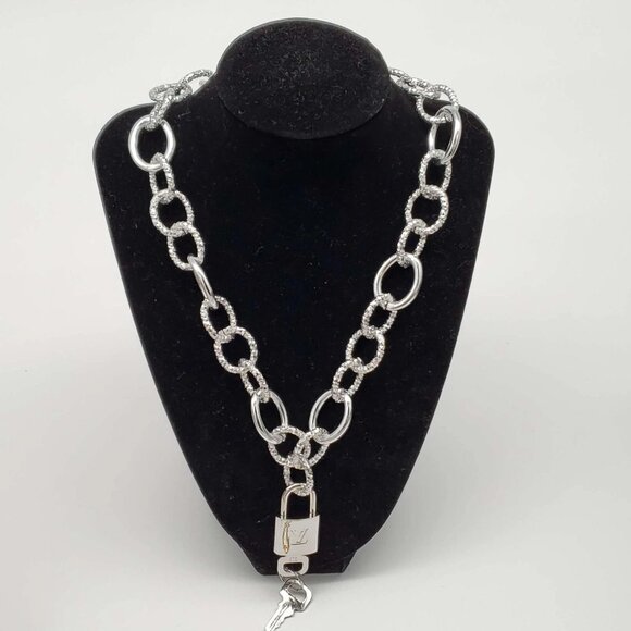 Authentic Louis Vuitton Lock & Key with Unbranded Silver Plated Chain Necklace - Picture 2 of 8